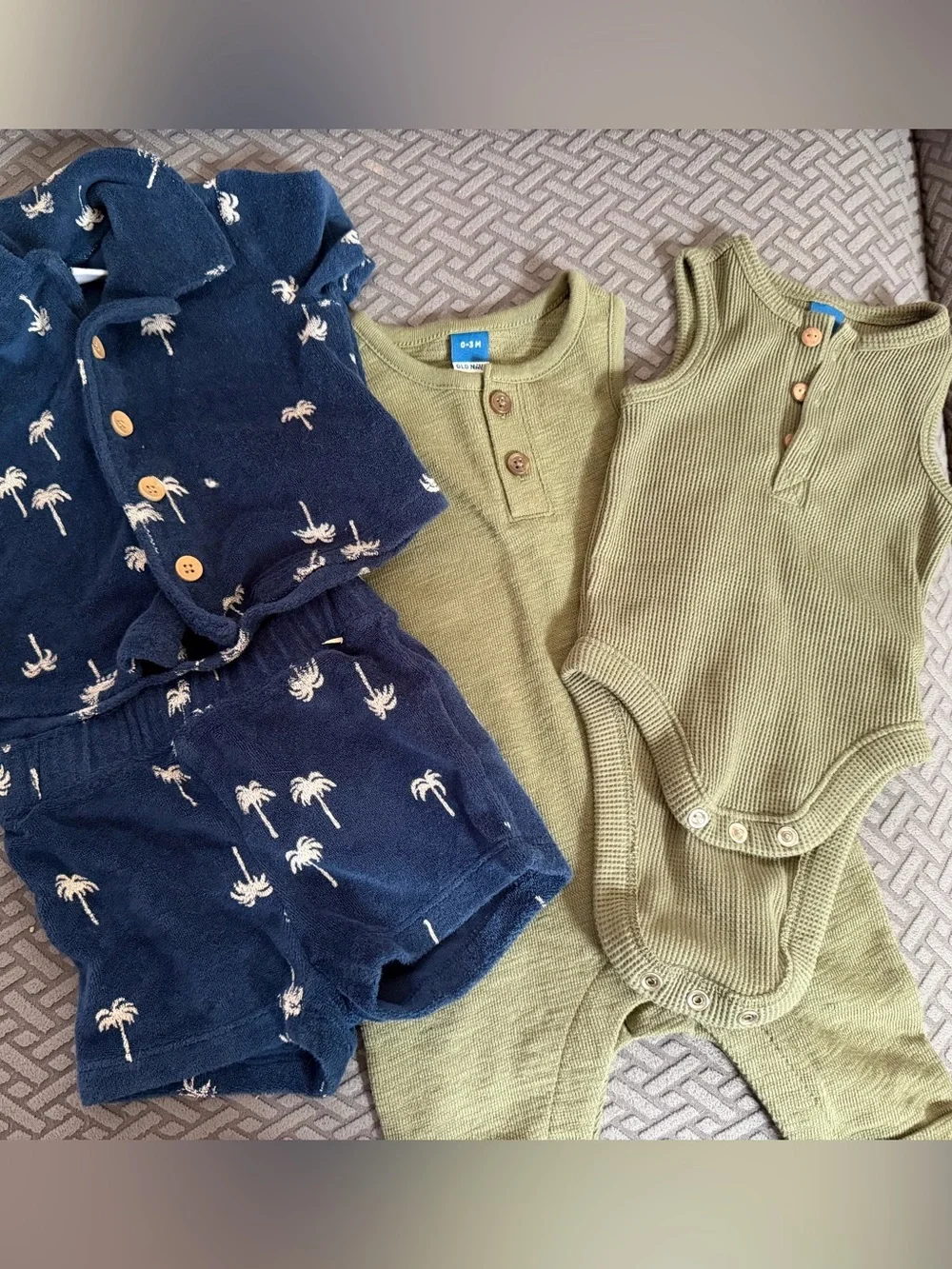 Old Navy baby boy clothes bundle